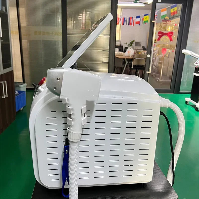 Portable Soprano 3000W Professional Diode Laser Hair Removal Machine
